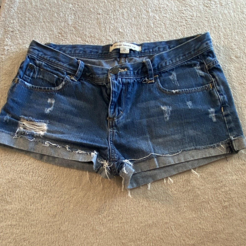 Forever Twenty One Women's Cut-Off Distressed Denim Shorts Blue Size 28